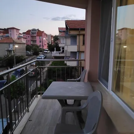 Konukevi снежа/ Snezha